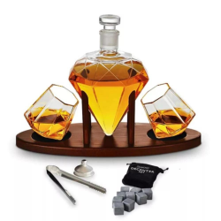 Комплект Гарафа за Уиски с Две Чаши – Диаманти Deluxe