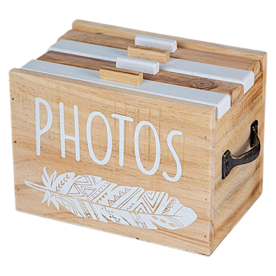 Дървена кутия за съхранение на снимки с бял принт на перо и надпис PHOTOS