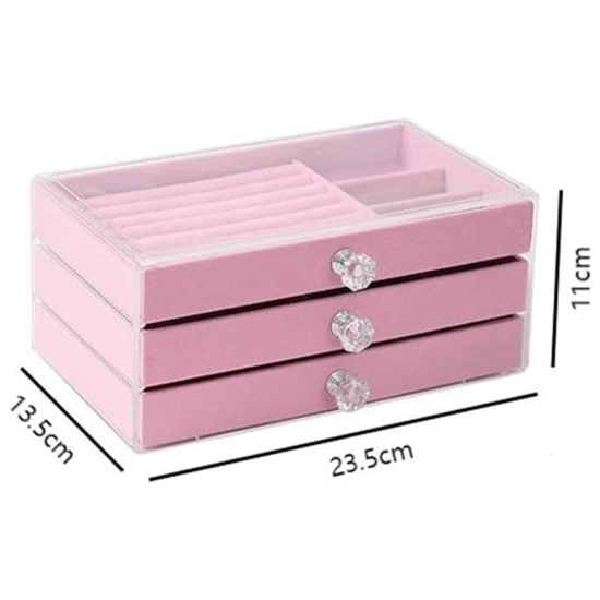 Кутия за бижута с отделения за пръстени и колиета, видими през прозрачния корпус