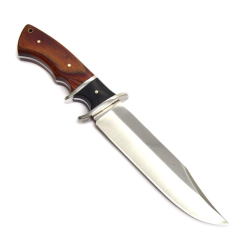 Масивен ловджийски нож с кания