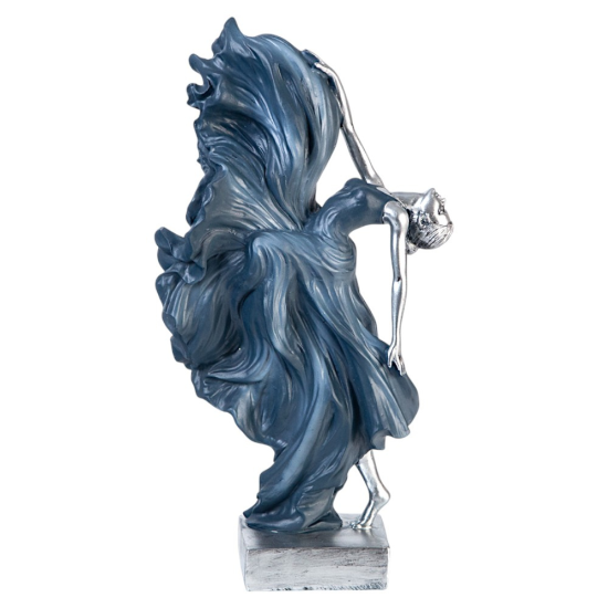 Елегантна статуетка на танцьорка с развяваща се тъмносиня рокля и сребриста кожа