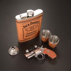 Подаръчен комплект манерка за алкохол "Jack Daniels" 